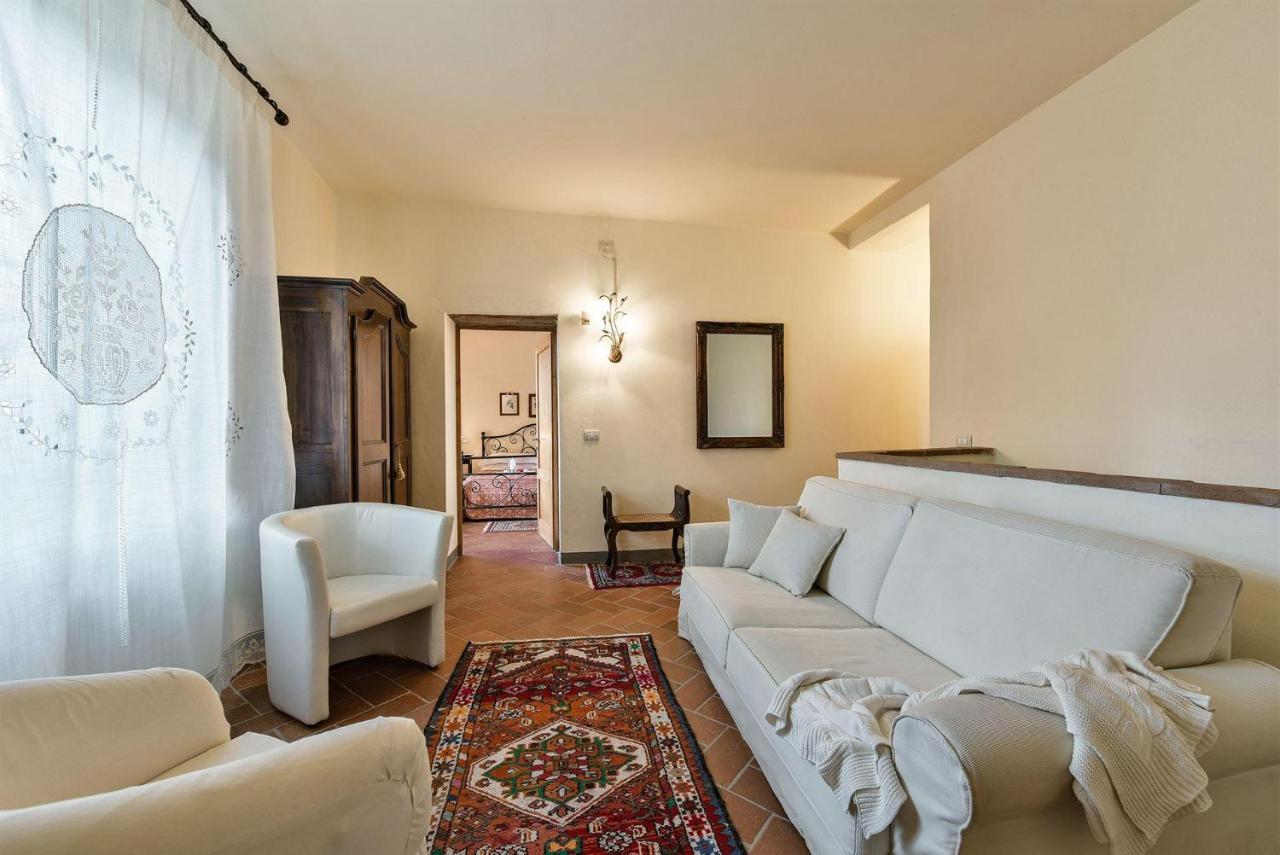 Lo Scarpellino Villa Bucine Luaran gambar